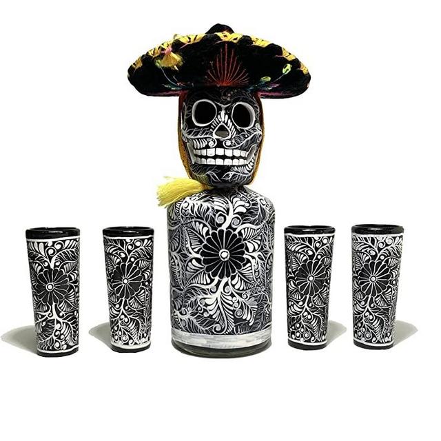Tequila Decanter Set with Shot Glasses and Mexican Sombrero, Hand-painted Decanter, Tequila Shot Glasses, Skull Decanter, Bar Decoration, Unique Tequila Gift, Gift For Dad, (Black Decanter Set)
