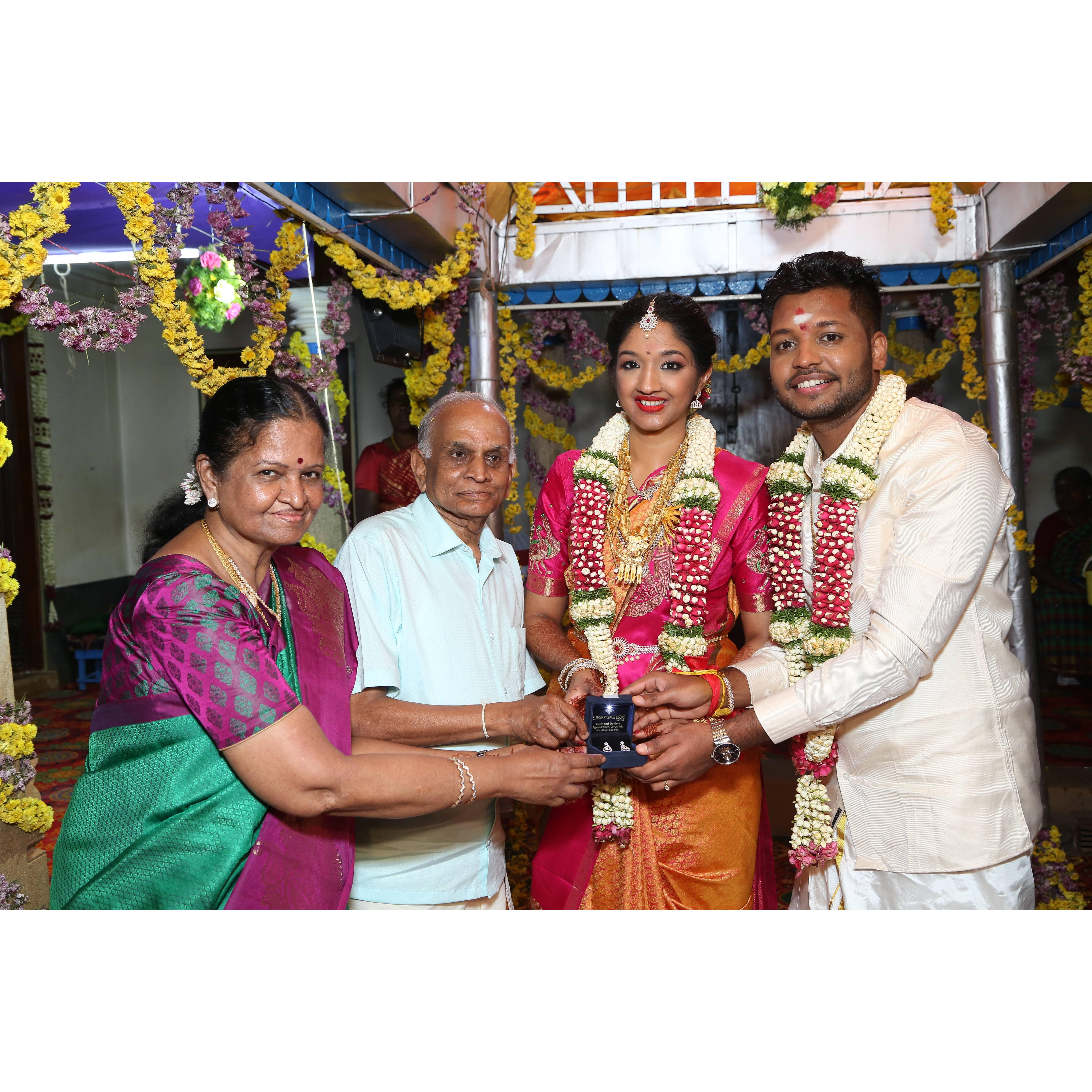 Bride's Aunt presenting a gift