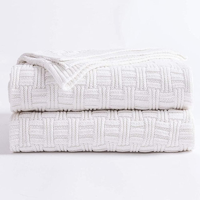 Longhui bedding Pure White Cotton Cable Knit Throw Blanket for Couch Chair Sofa,Soft Cozy Home Decorative Blankets for All Seasons, 50 x 60 Inch Gift a Washing Bag,2.2 pounds Silk Bow Tie Package