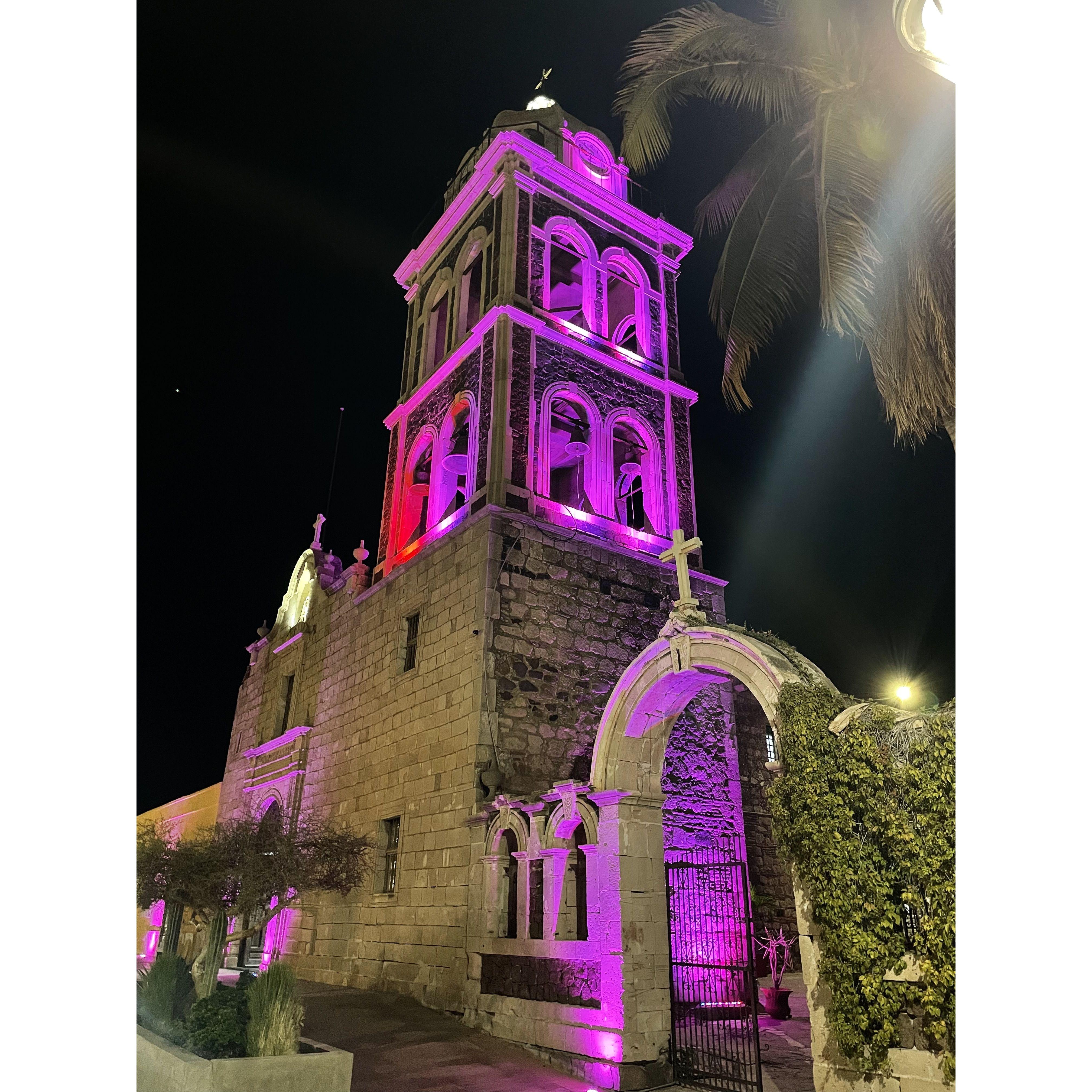 This is a great photo of the mission that is in the center of Loreto. The oldest mission in the Californias.