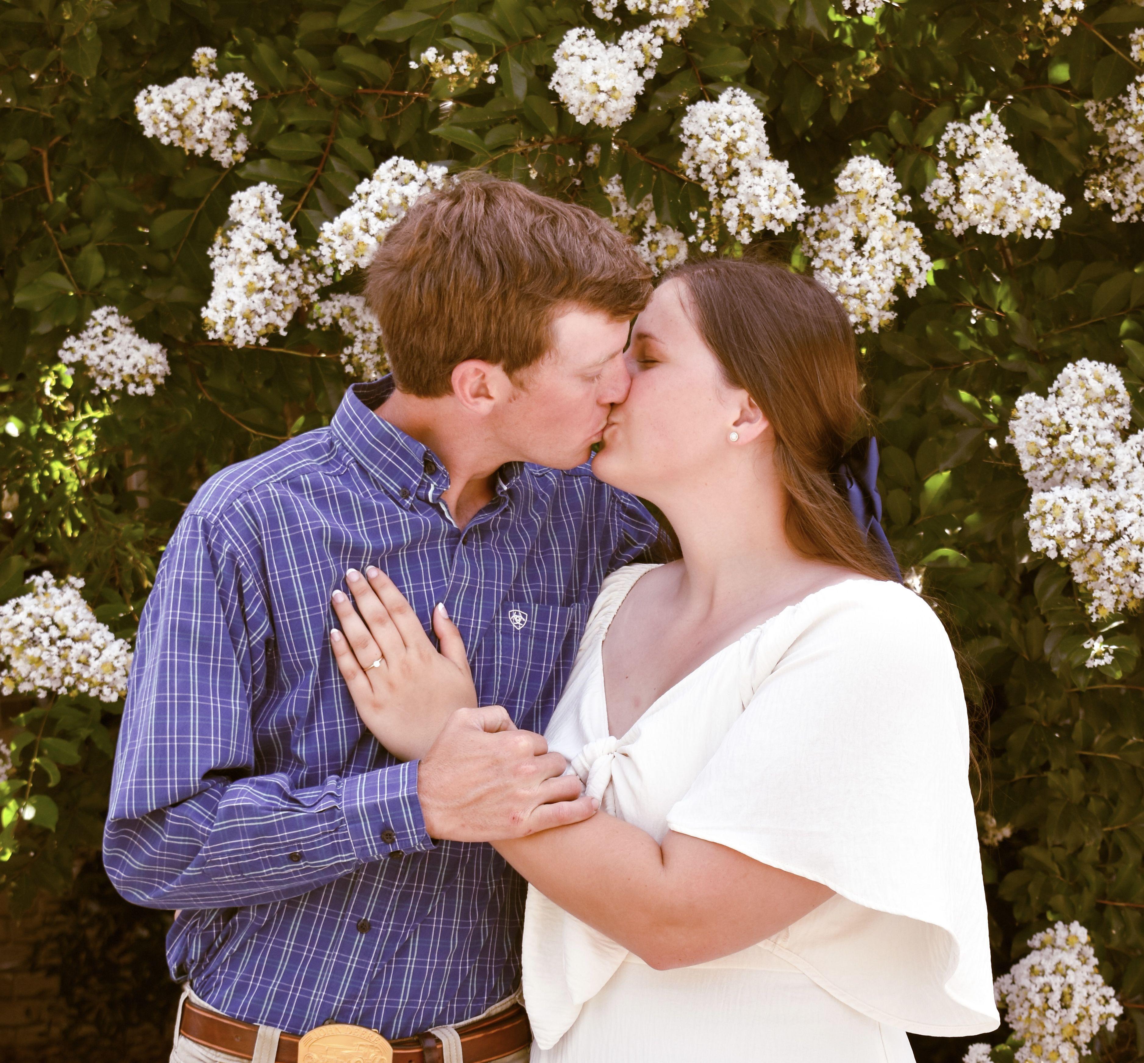 The Wedding Website of Jenna Taylor and Alan Farmer