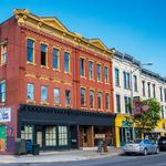 Main Street, Maude Alley