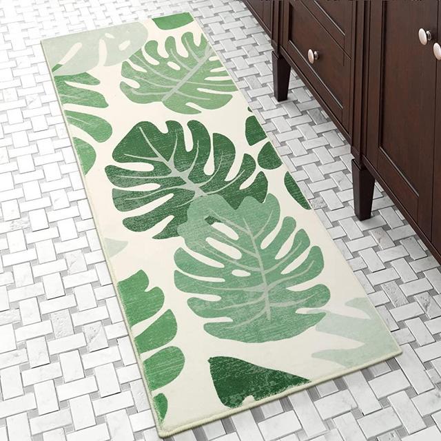 Lukinbox Kitchen Runner Rug, Green Leaf Non-Slip Washable Bath Mats, Soft Velvet Bathroom Rug Cute Long Area Rug for Hallway, Bedroom, Living Room, 20"x59"