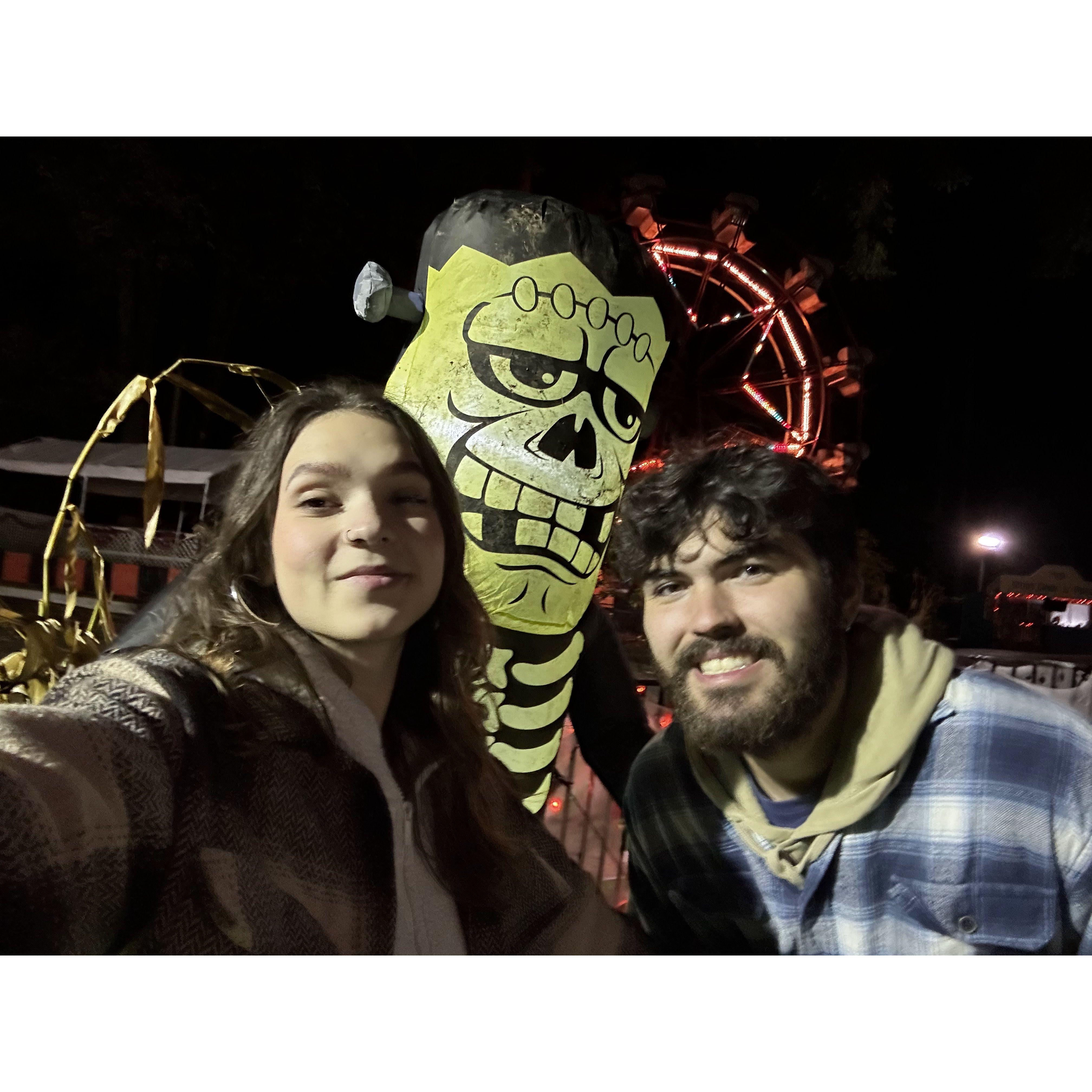Cody dragged Naia to a haunted thing and it was a blast!!