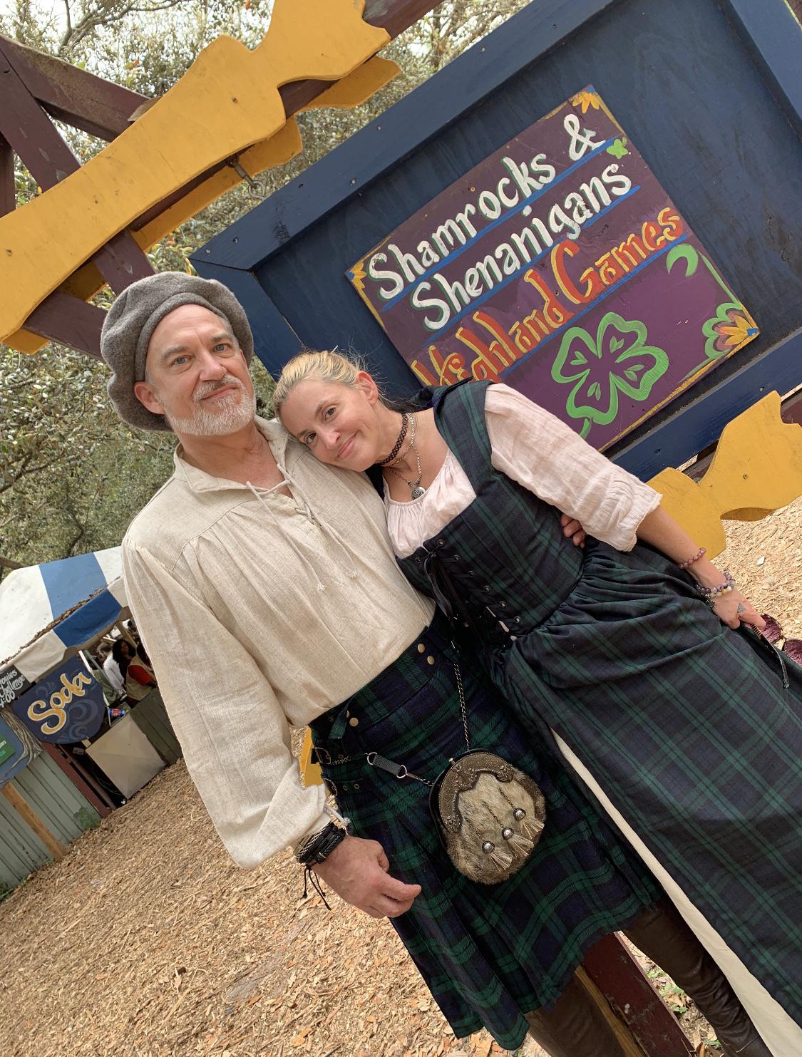 Renfair Tampa Kids! Take the picture!!!!