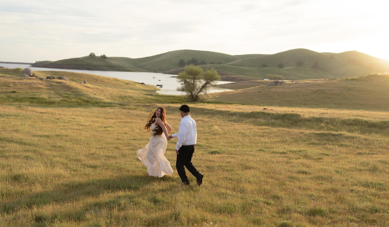 The Wedding Website of Leah Villagomez and Jose Lizaola