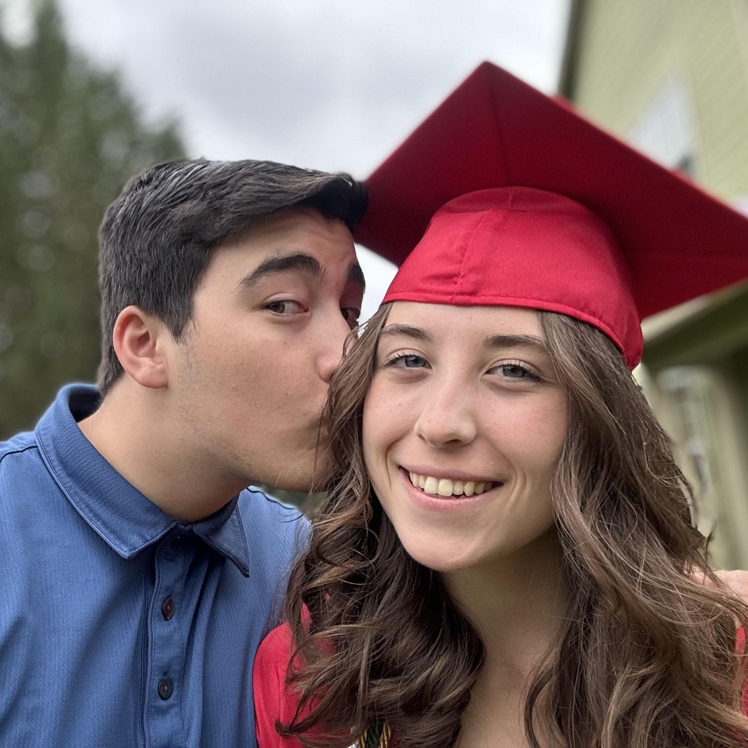 On June 9th, 2023, Shane and Alexis took this photo of them right before going to Alexis's high school graduation.