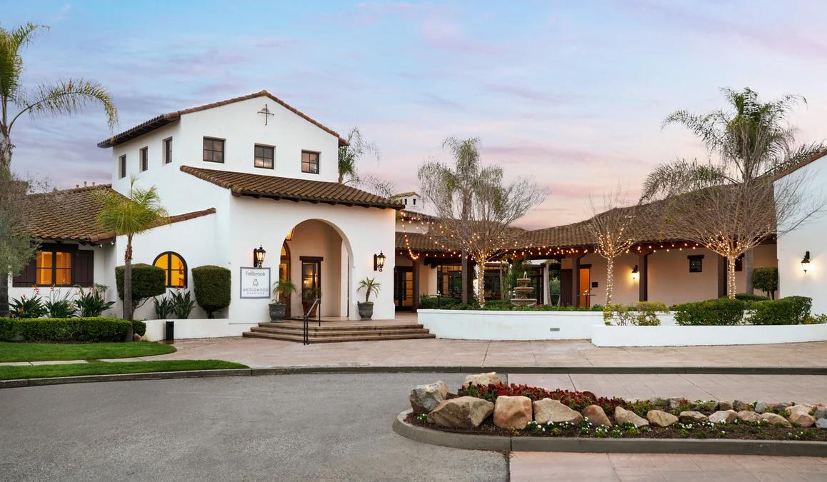 The Wedding Website of Danielle Martinez and Michael Perez