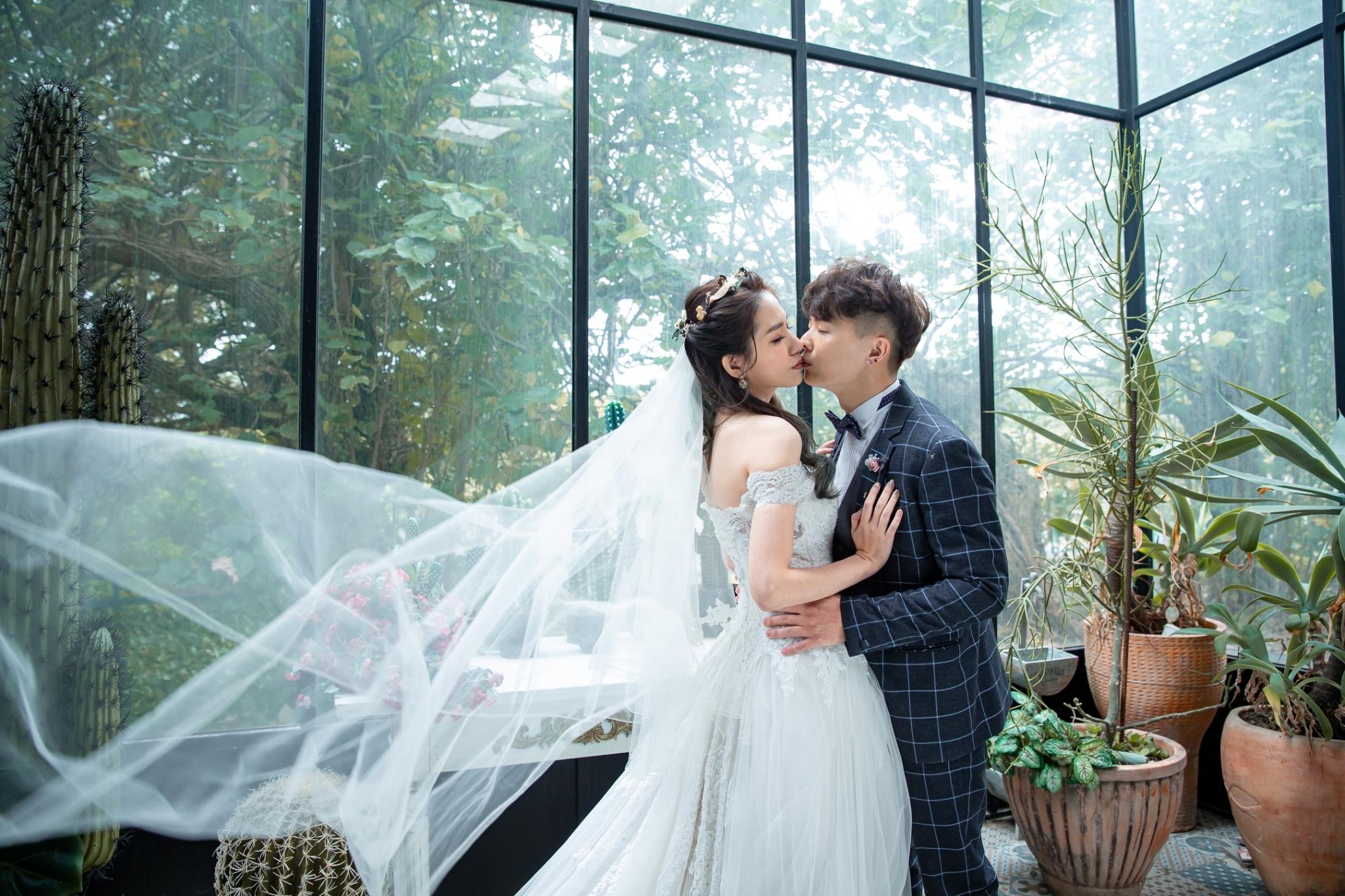 The Wedding Website of 子評 魏 and 家瑛 范
