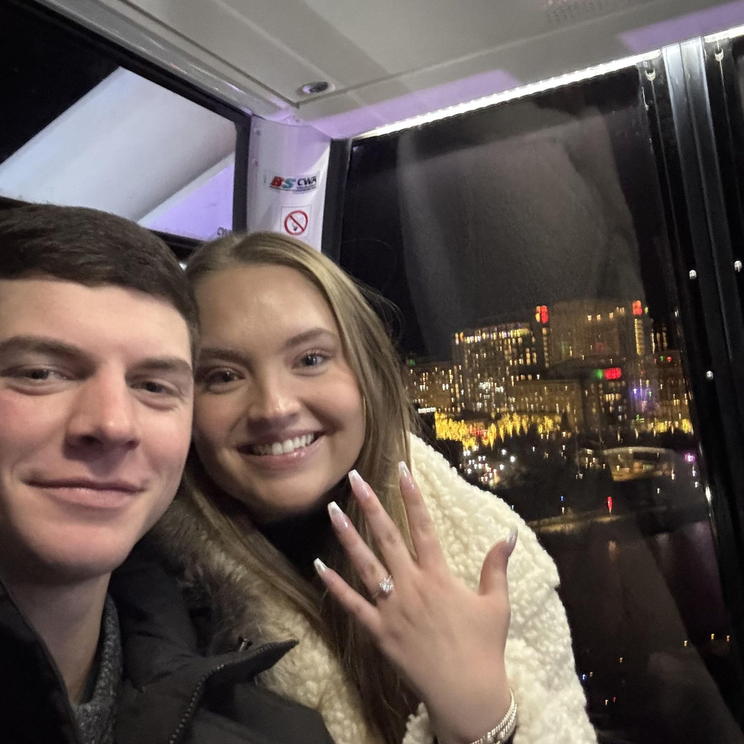 We’re engaged!!