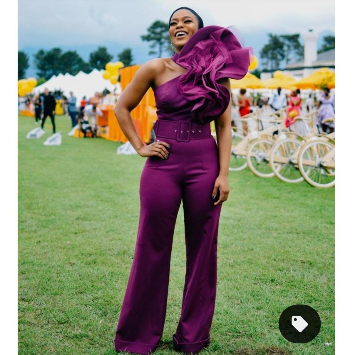 Example of Appropriate Women's Attire