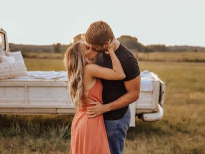 The Wedding Website of Brinlie Osburn and Samuel Struebing