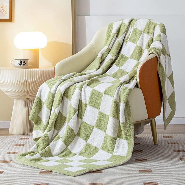 SeaRoomy Throw Blanket Checkerboard Fuzzy Blanket Reversible Plush Plaid Throw Blankets Warm Cozy Microfiber Knit Fluffy Checkered Blanket Decor Gift(Sage Green, 51×63in)