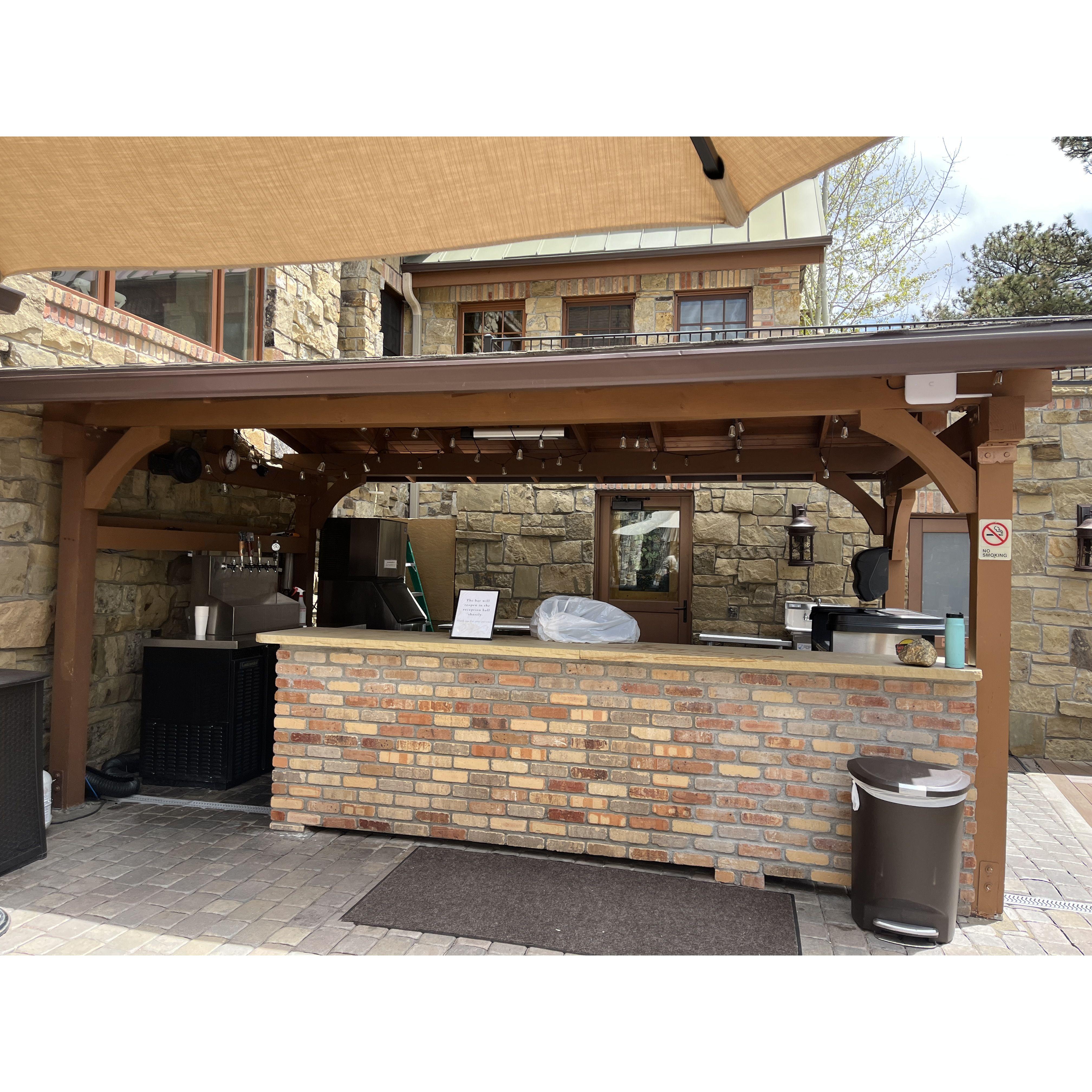 Outdoor Bar