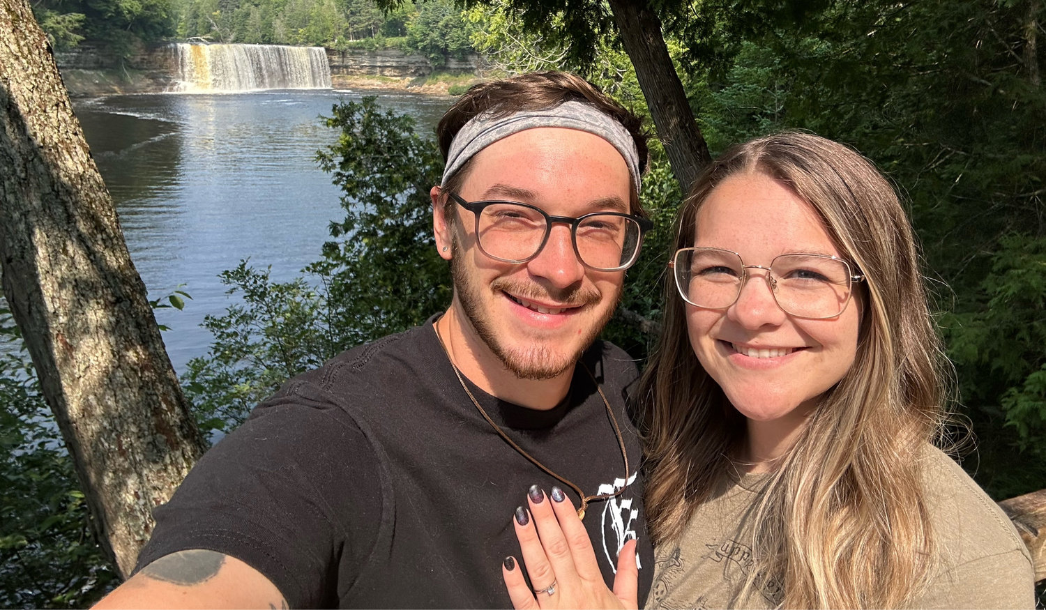 The Wedding Website of Bradley VanBelzen and Kari Logan