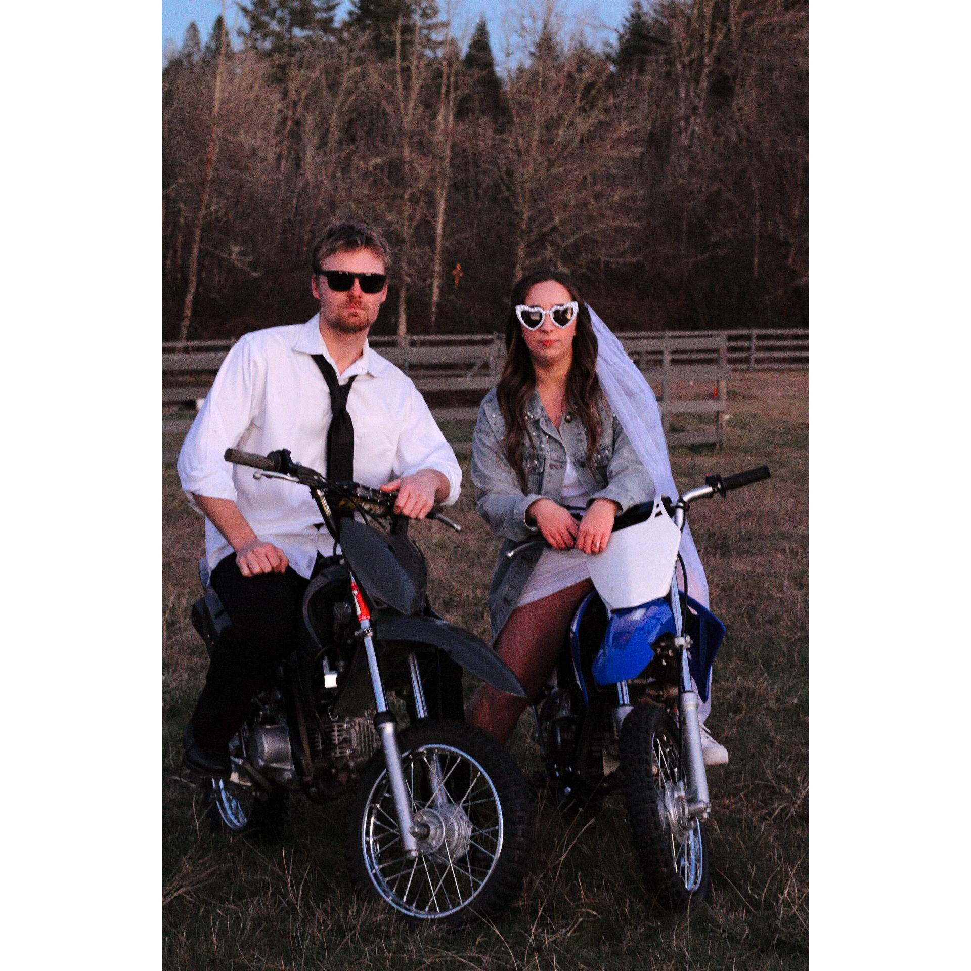 "Save the Date" photo shoot