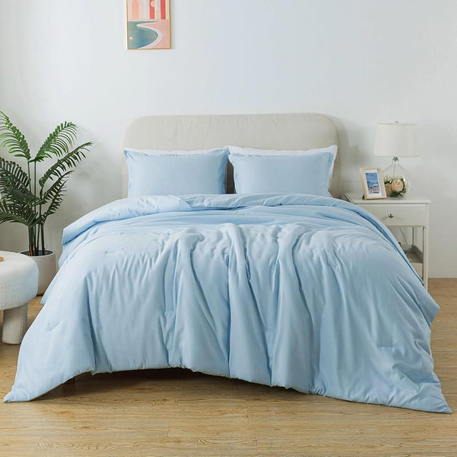 Caressma Queen Light Blue Comforter Set, Solid Lightweight Skin-Friendly Boho Bedding Set & Collections, Breathable Fluffy Microfiber 3 PCS (90"x90") Comforter Set for All Seasons with Pillowcases