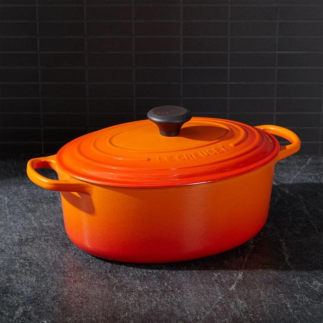 Le Creuset ® Signature Flame 5-Qt. Oval Dutch Oven
