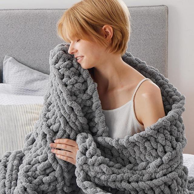 Bedsure Chunky Knit Blanket Throw - 100% Hand Knit Chenille Chunky Throw Blanket for Couch, Thick and Warm Blanket for Winter, Grey, 50x60 Inches