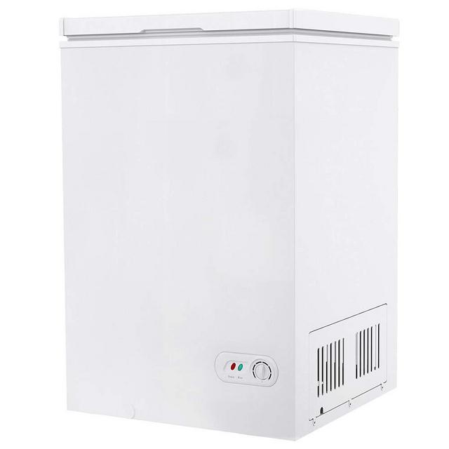 Northair Chest Freezer 3.5 Cubic Feet with Removable Basket Free-Standing Top Open Door Freezers -4℉ to 6.8℉ Adjustable Temperature/Front Defrost Water Drain/Energy-saving/UL Certified