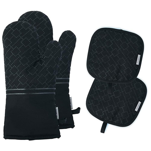 Oven Mitts and Pot Holders Set 4Pcs, Oven Mitt 572F Heat Resistant for Kitchen, Soft Cotton Lining Oven Gloves with Non-Slip Silicone Surface for Cooking Baking Grilling(Black)