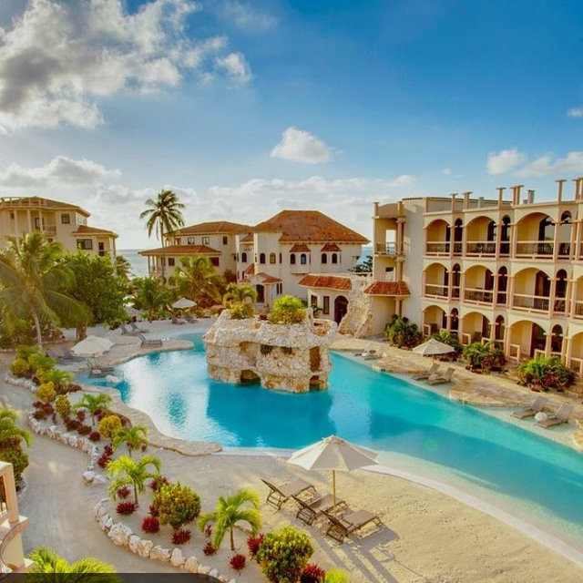 Honeymoon Resort and Dates - Somewhere in San Pedro