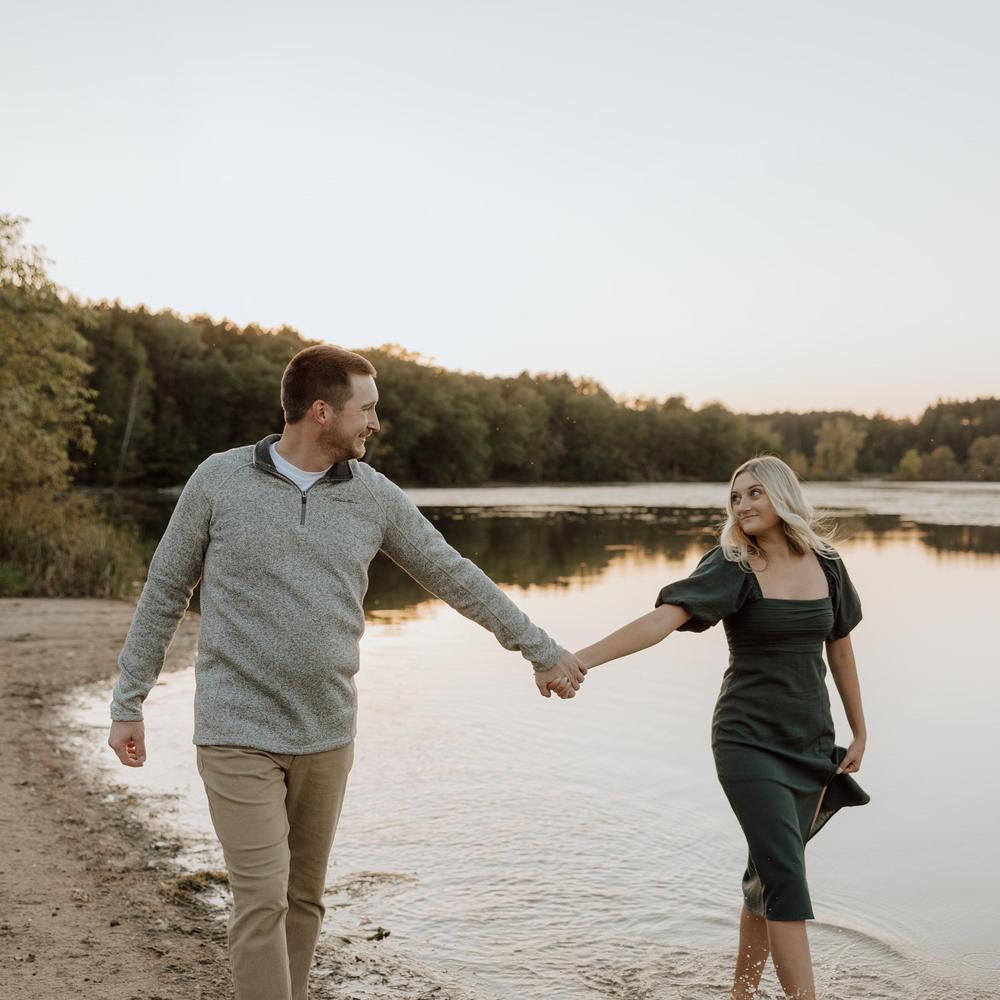 Katie McMurry and Nick Meyer's Wedding Website, image size:1000x1000