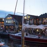 22 Bowen's Wine Bar & Grille