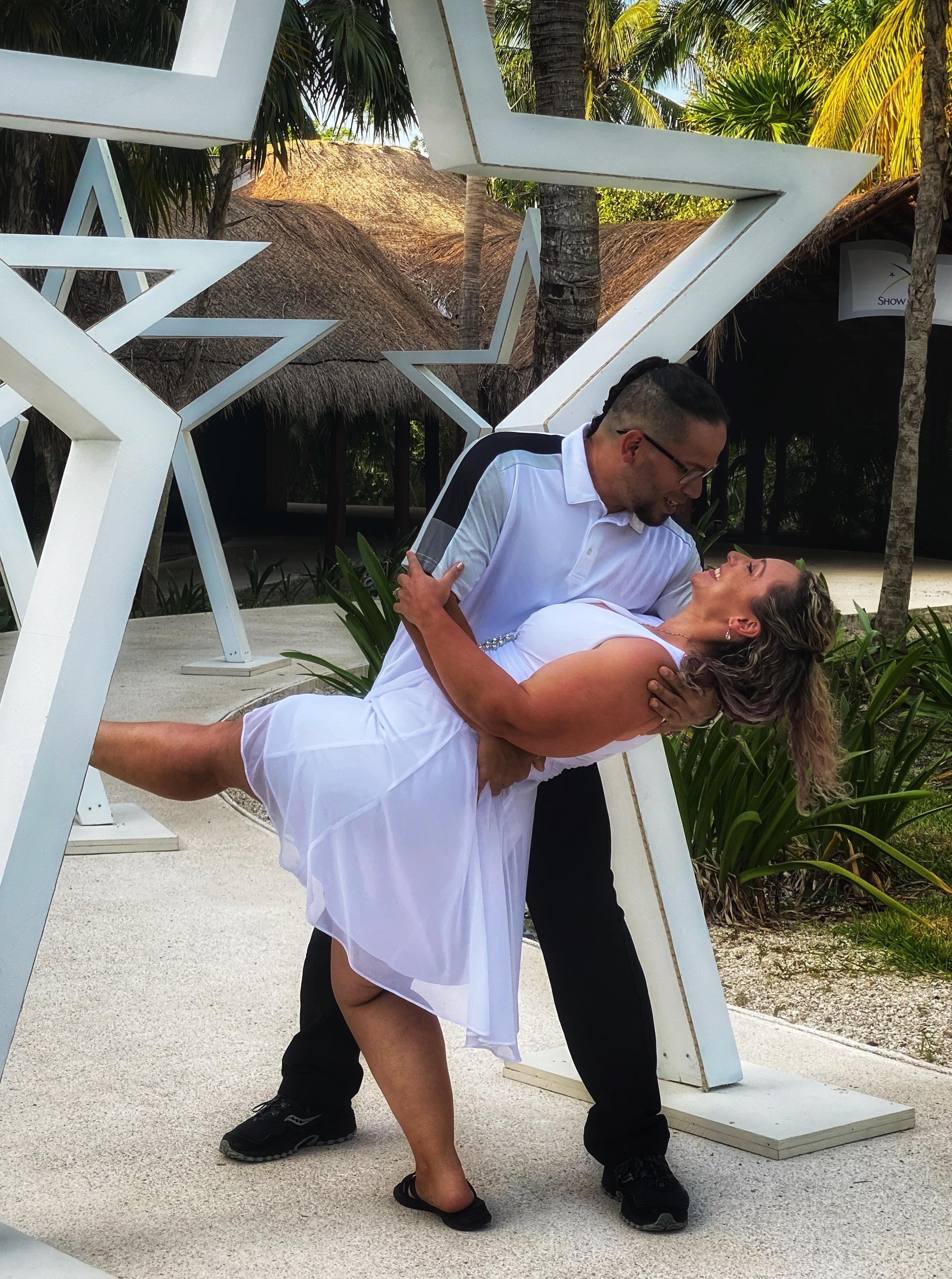 The Wedding Website of Richelle McGraw and Alex Negron