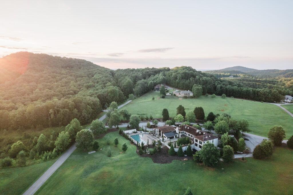 The Wedding Website of Camila Alzate and James Farish