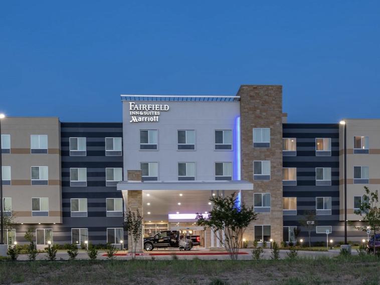 The Wedding Website of Beth DeWeese and Duane Malinowski