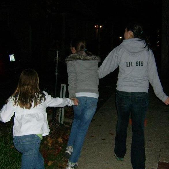 Sisters in St, Charles
Eva, Payton & Logan
