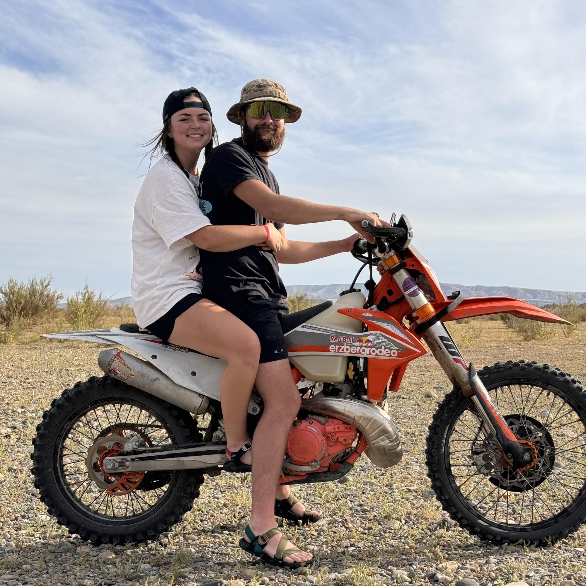 robbie’s 2nd love🧡