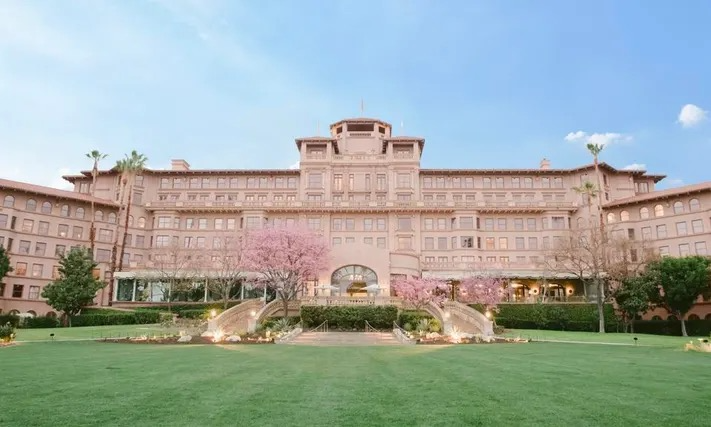 The Wedding Website of Greg Newman and Tiana Connell