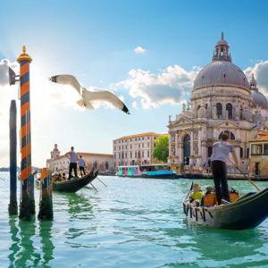 🚤 When in Venice… Take a Gondola