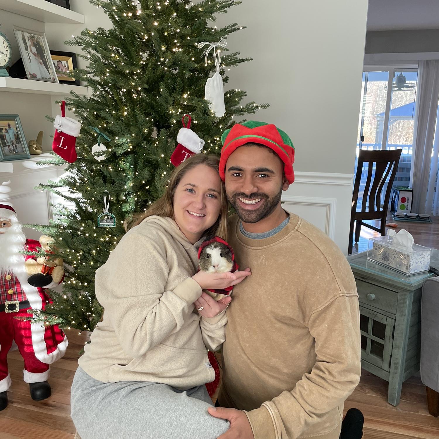 Post-Thanksgiving celebration... Early Christmas decorating, photos, and Lilo.
2025