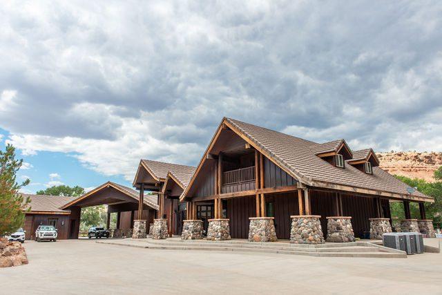 The Wedding Website of Jamie Jarzeboski and Jonathan Talerico