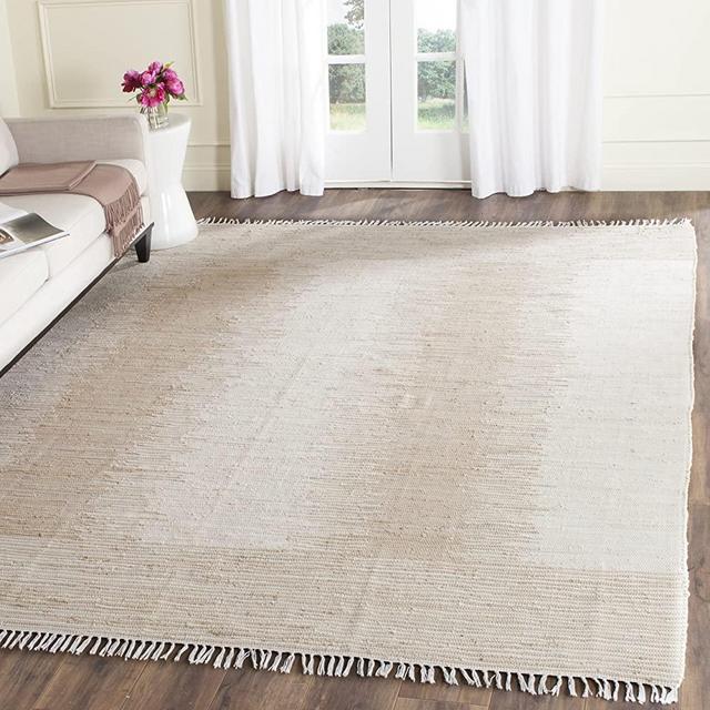 Safavieh Montauk Collection MTK752A Handmade Fringe Cotton Area Rug, 5' x 8', Beige