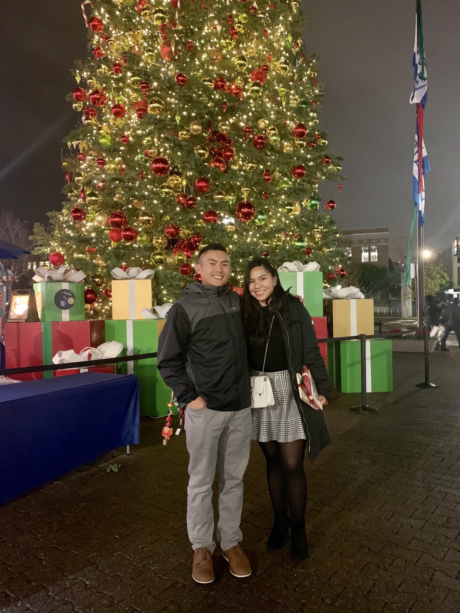 12/15/2019
I took Arron as a date on my company's holiday party to meet my co-workers! We had a fun night and even won prizes! :)