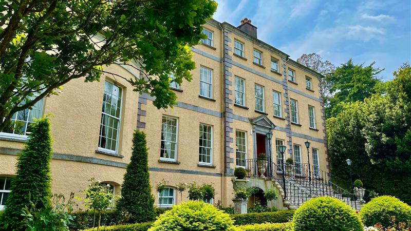 The Wedding Website of Maria Flavin and Eoghan Leahy