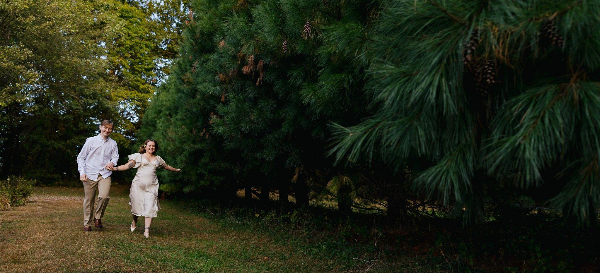 The Wedding Website of Juno Delaney VanWeelden and Dget Lynn Downey