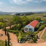 Eikendal Lodge - 5 min drive to Cavalli
