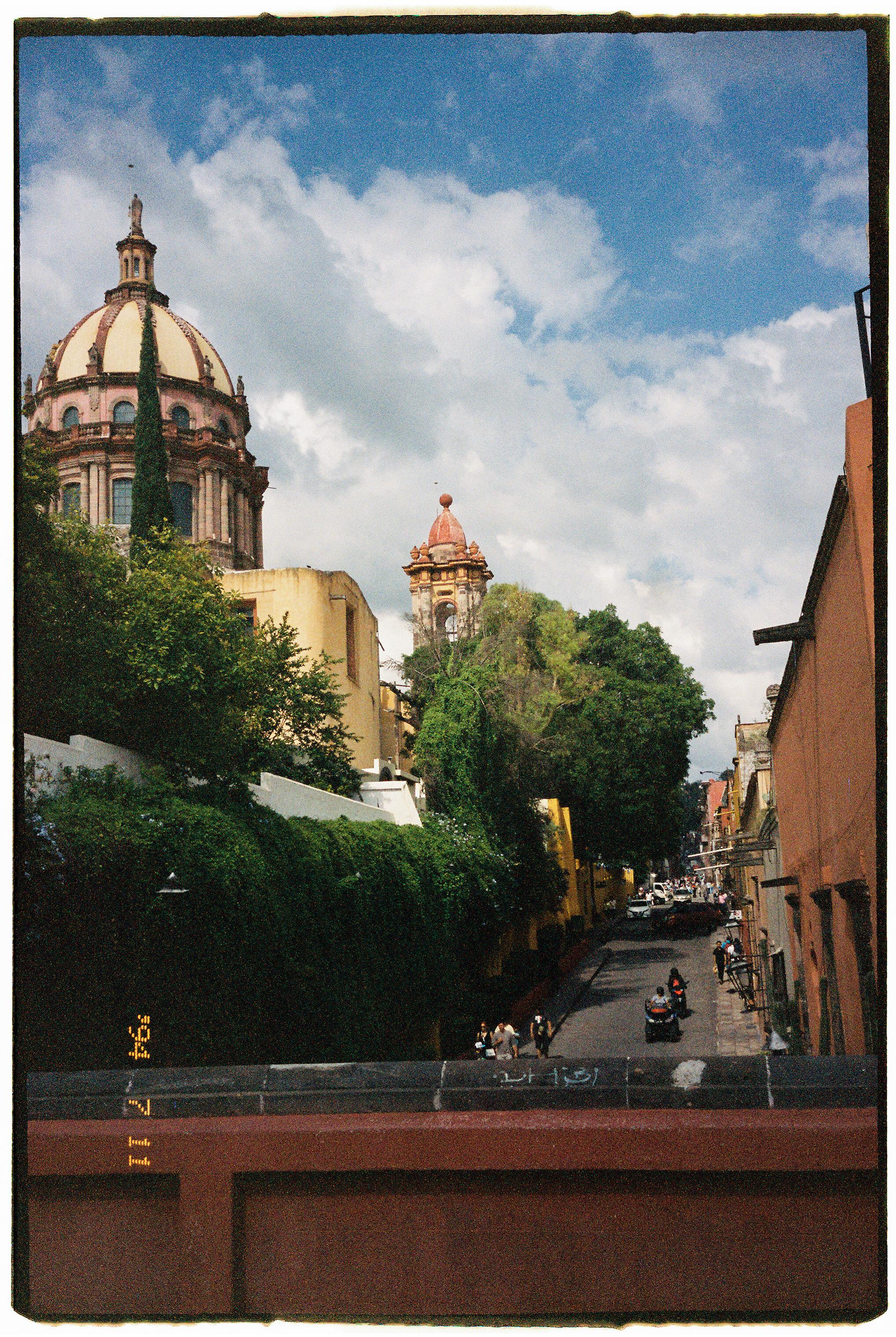 The Wedding Website of Carmen Lopez and Eric Abramson