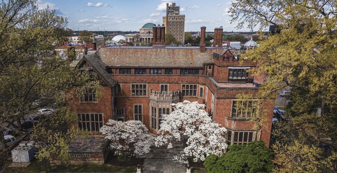 The Wedding Website of Erinn Crespo and Clark Brown