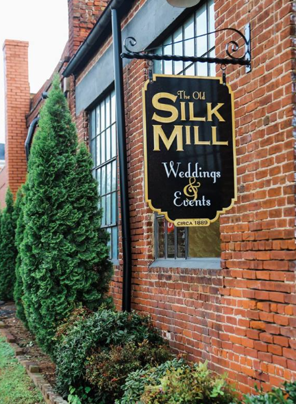 The Wedding Website of Nicole McCarthy and Kyle Sackett