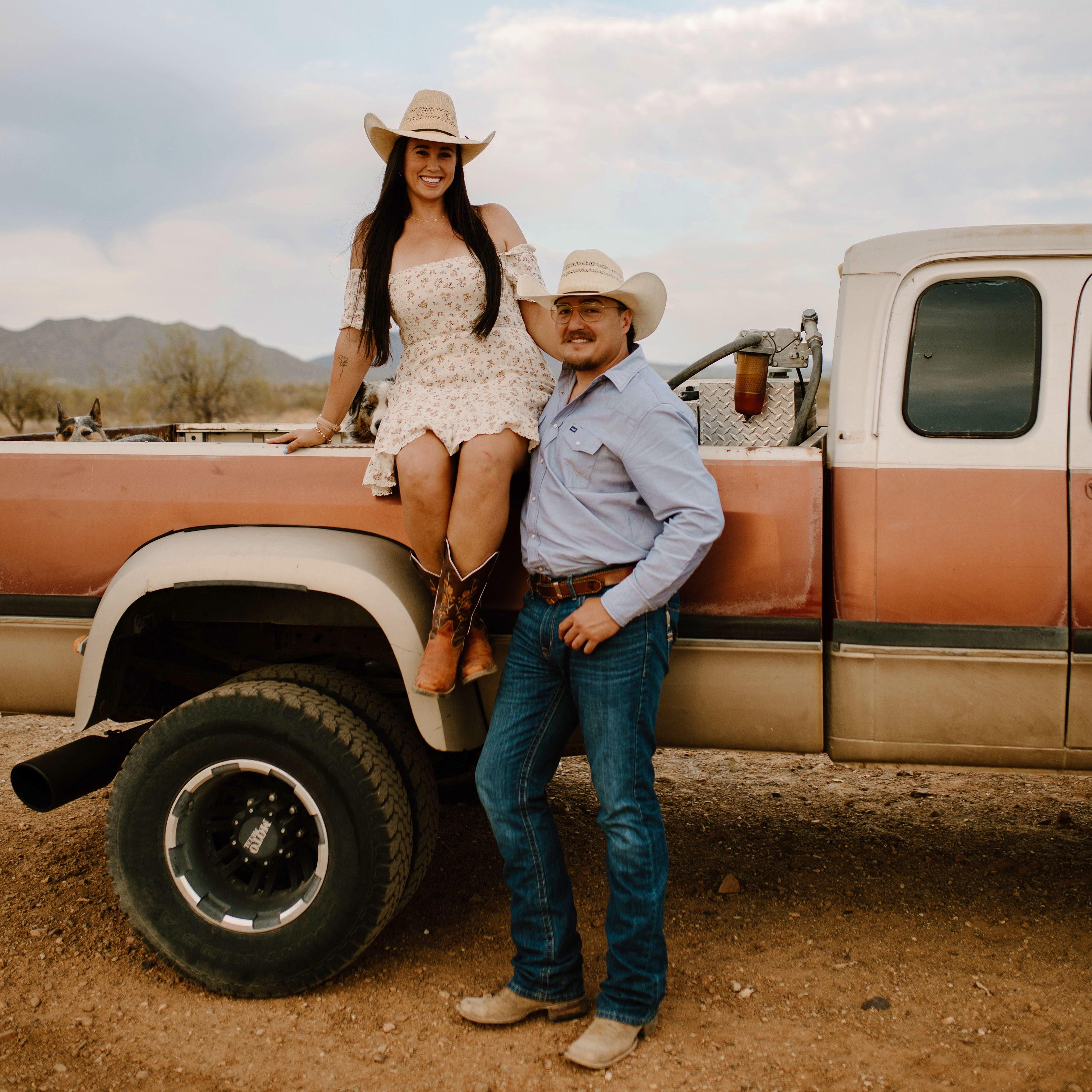 The Wedding Website of Janae Ellise Hoffner and Jasper Gage Greenleaf