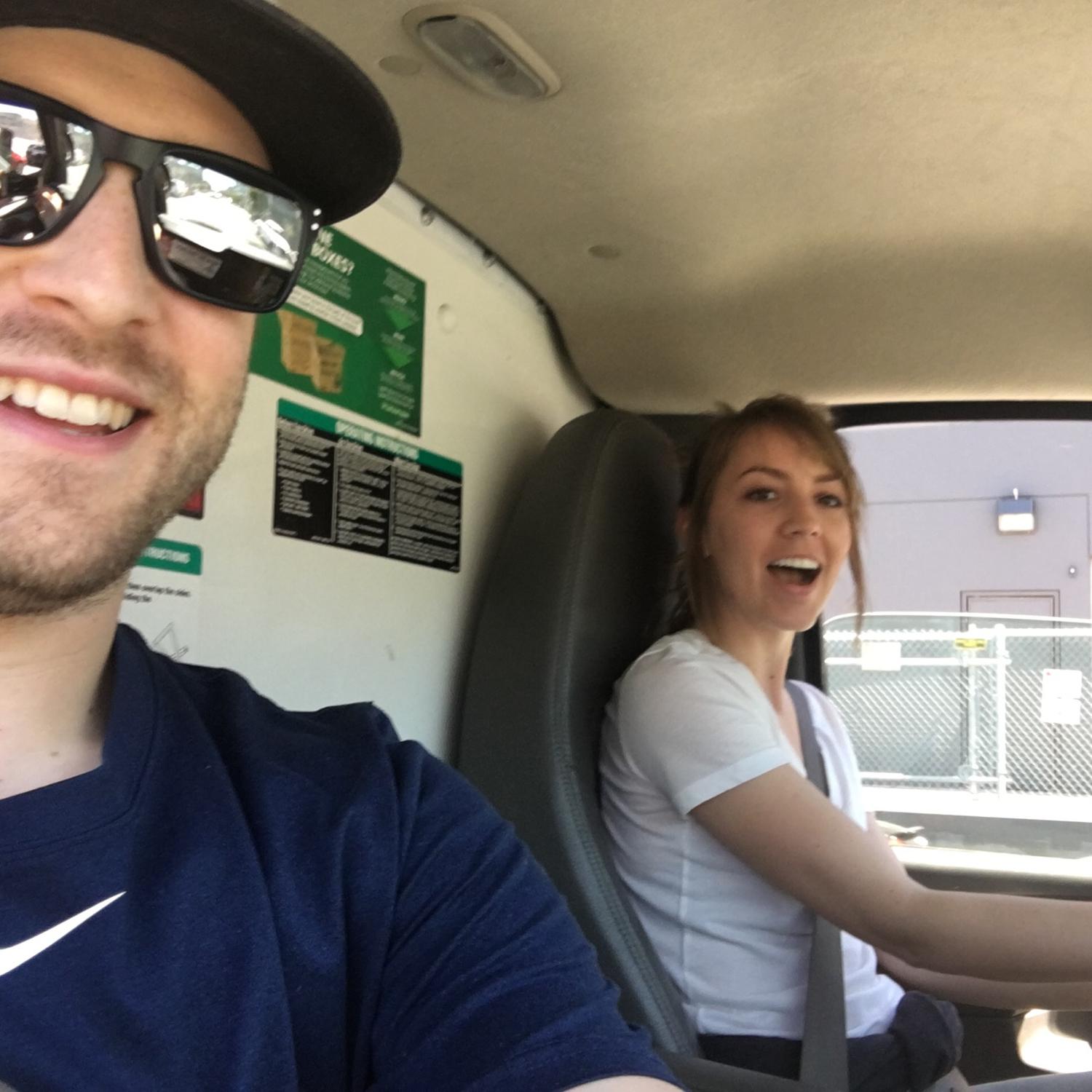 Dan helps Marissa move in SF