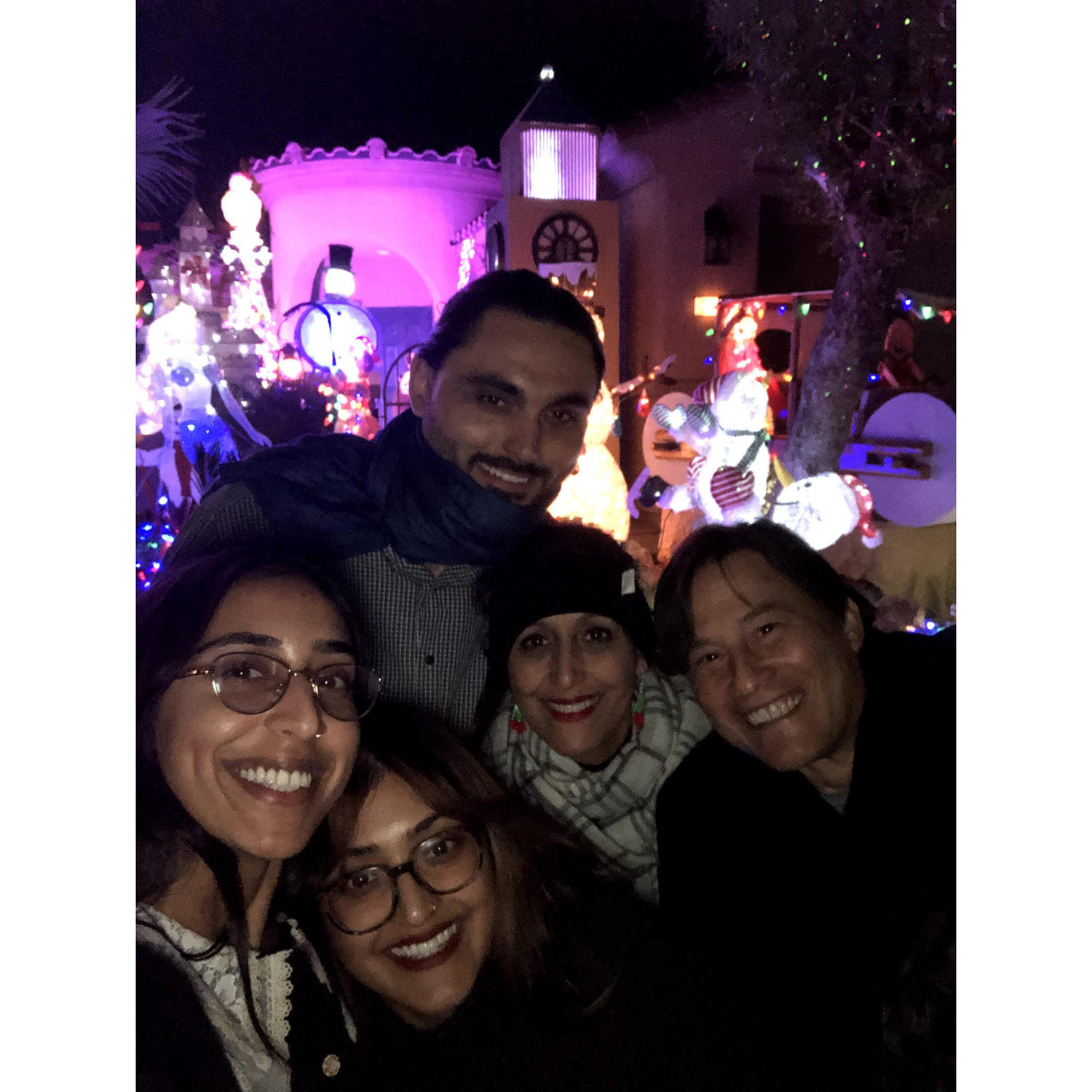Holiday time with Axenya, Jesse, Sheen, Mommy, and Eduardo!