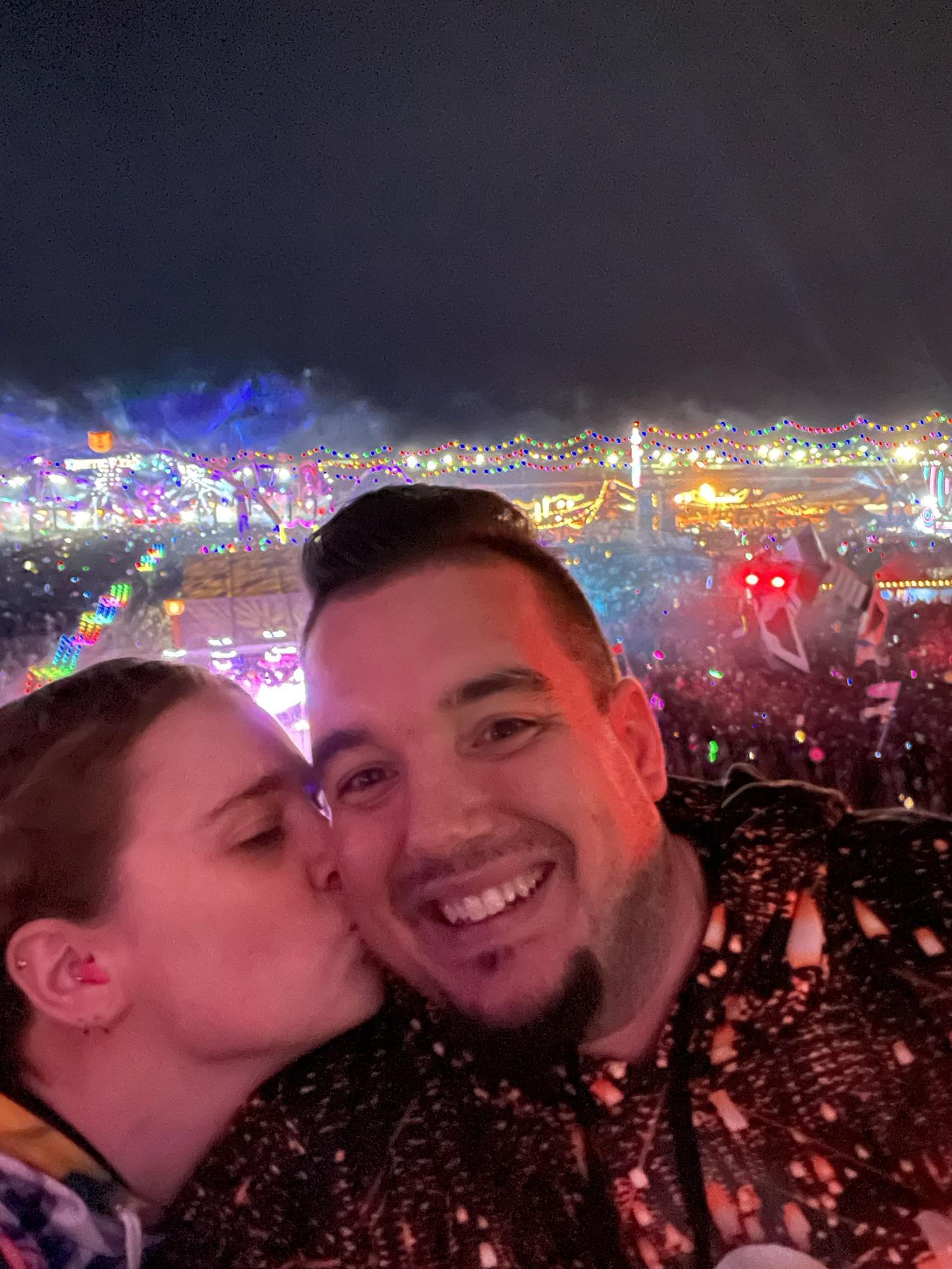EDC 2021
All that sparkles leads me to you