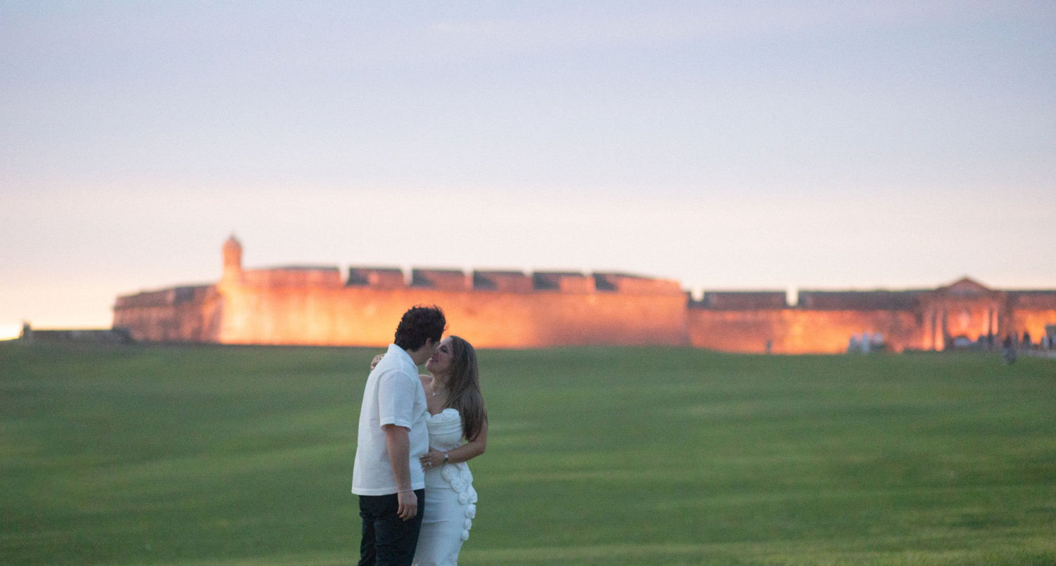 The Wedding Website of Fabiola María Guasp Reyes and Luis Miguel Lastra Vargas